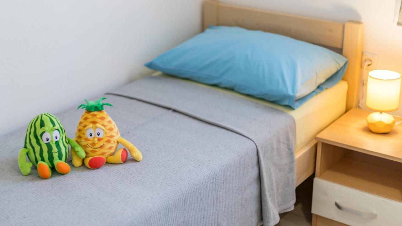 Meri Baska  Bagian luar foto